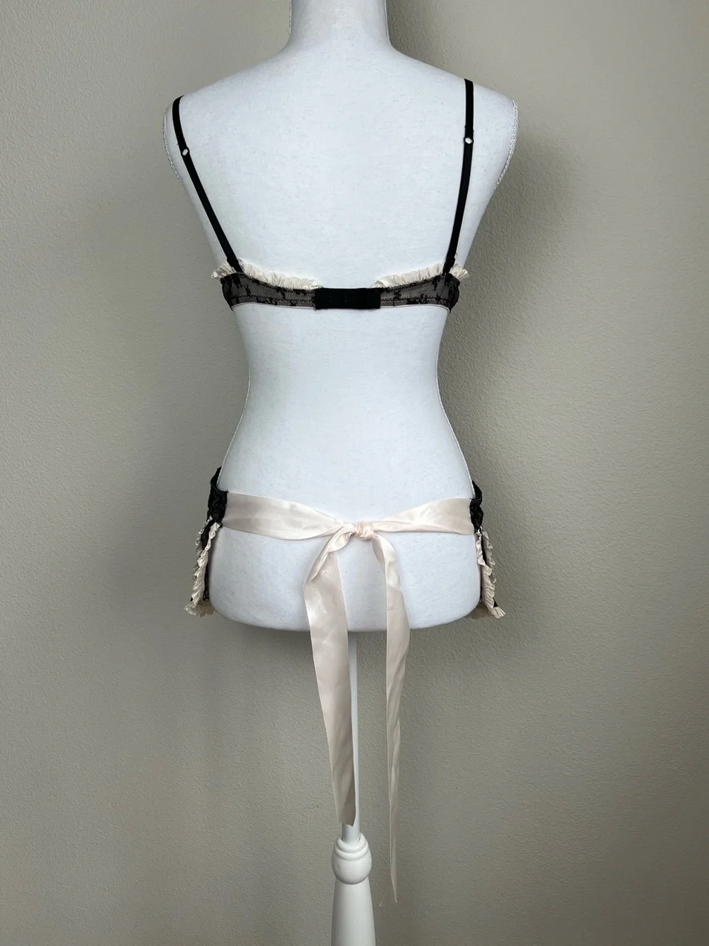 Victoria’s Secret‎ Y2K Lace Bustier Apron Top 34B Coquette Fairycore Babydoll